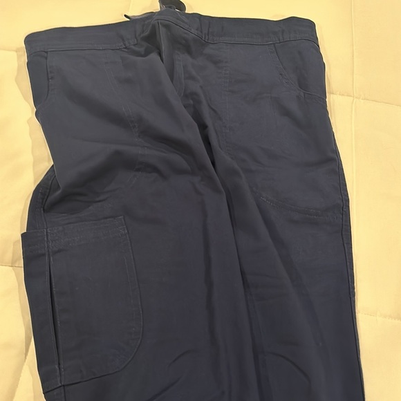 Urbane size small, navy scrub pants - Picture 3 of 4